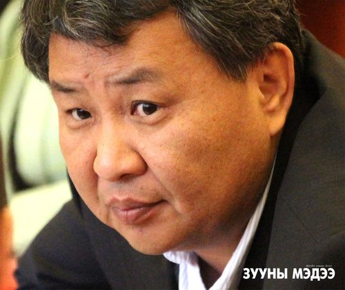 М.Зоригт: “Дан дээл”, “давхар дээл” гэж туйлширмааргүй байна